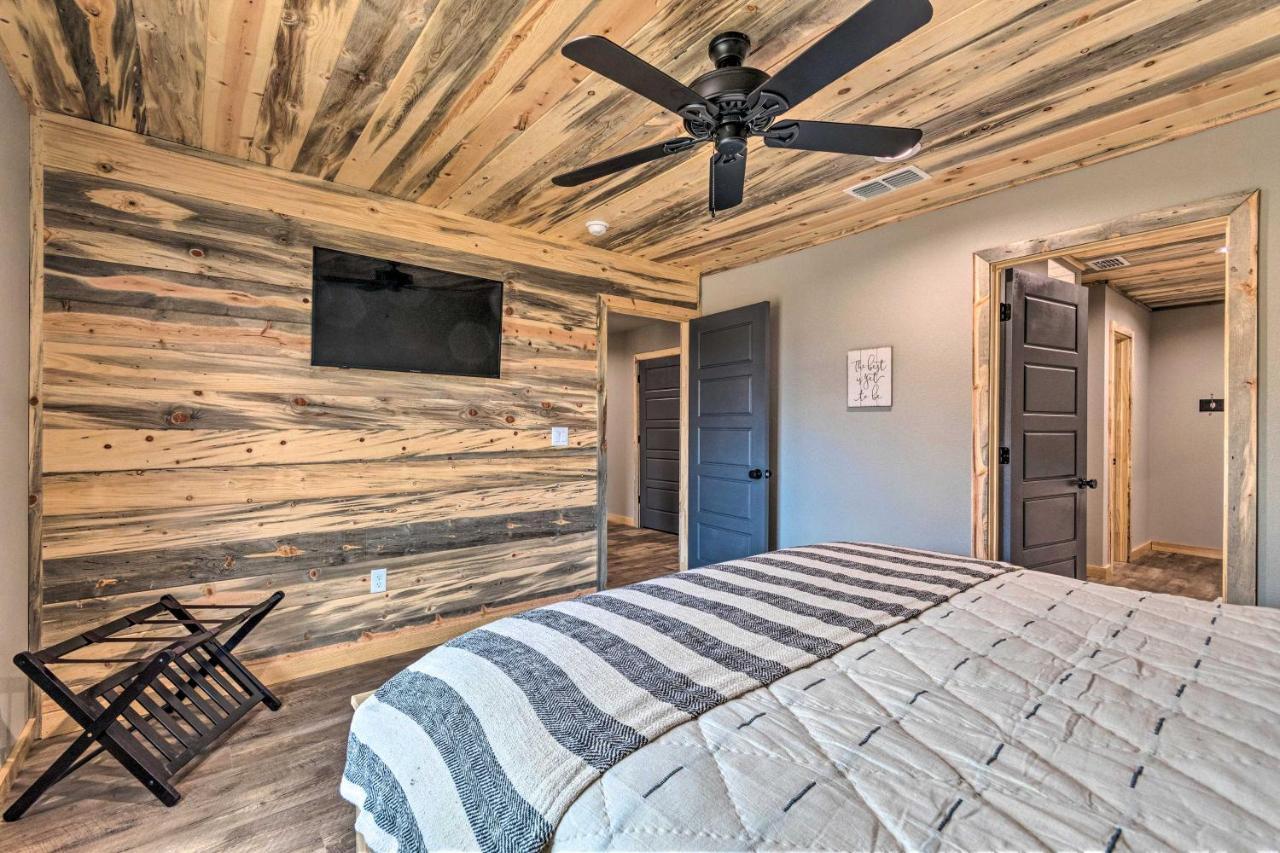 Upscale Riverfront Home With Beach And Fire Pit! Glenwood Εξωτερικό φωτογραφία