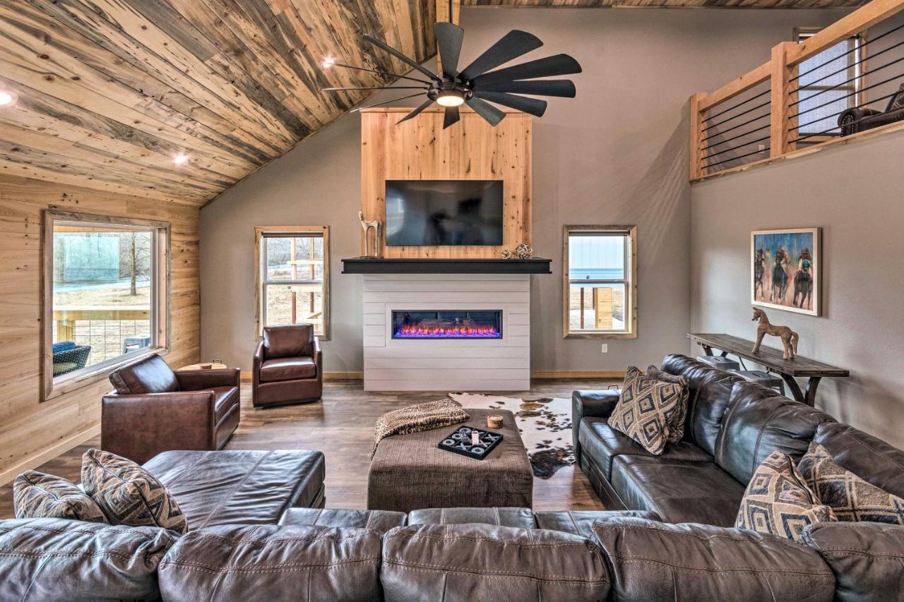 Upscale Riverfront Home With Beach And Fire Pit! Glenwood Εξωτερικό φωτογραφία