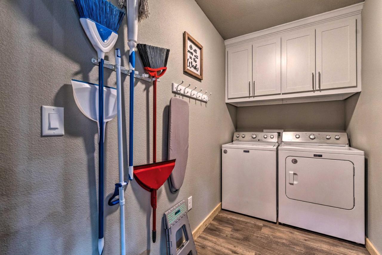 Upscale Riverfront Home With Beach And Fire Pit! Glenwood Εξωτερικό φωτογραφία